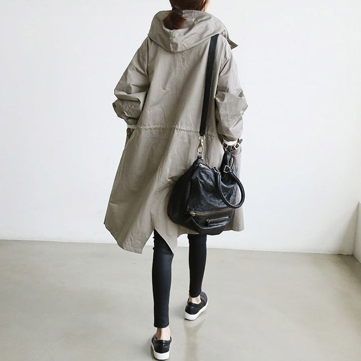 Mirna - Elegantan Vodoodbojni Trenchcoat